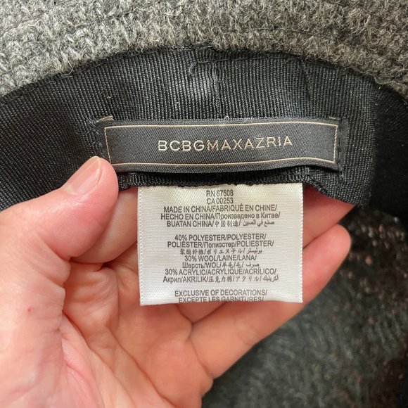 NWOT BCBGMAXAZRIA Wool Hat - Picture 3 of 4